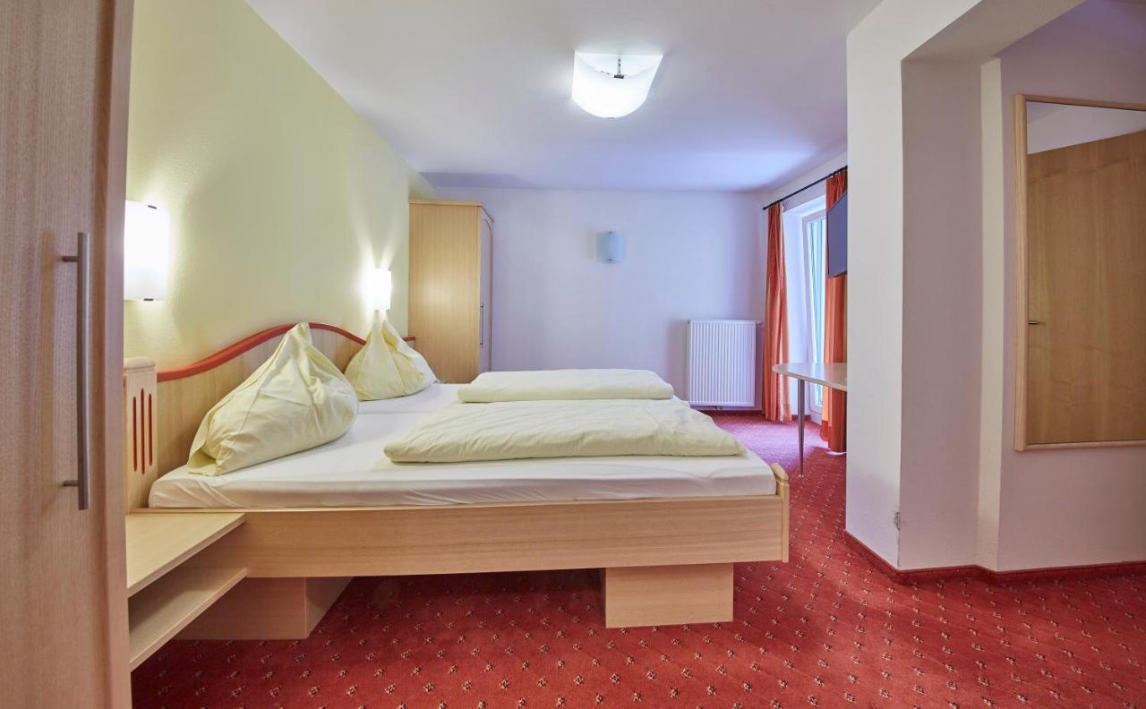 Hotel Gungau ザールバッハ・ヒンターグレム エクステリア 写真
