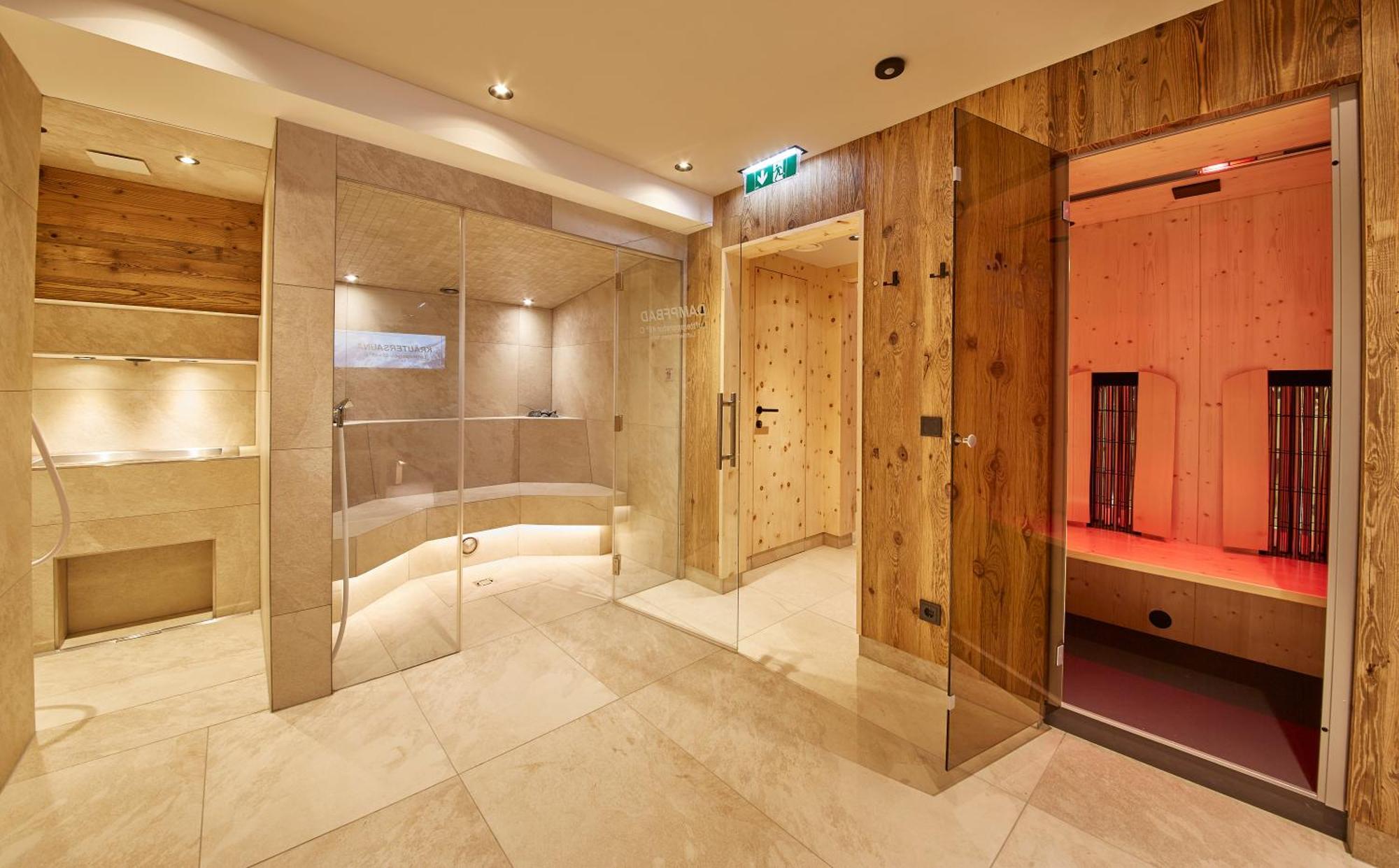 Hotel Gungau ザールバッハ・ヒンターグレム エクステリア 写真