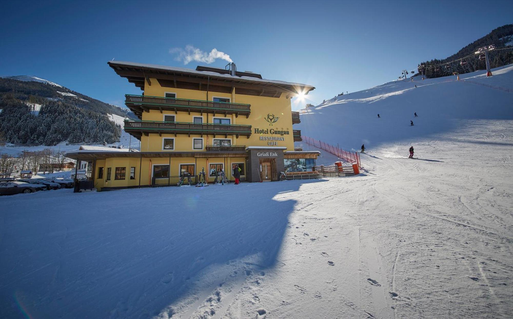 Hotel Gungau ザールバッハ・ヒンターグレム エクステリア 写真